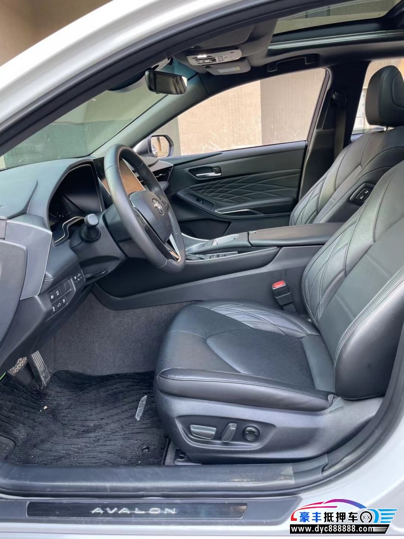 22年丰田亚洲龙轿车抵押车出售