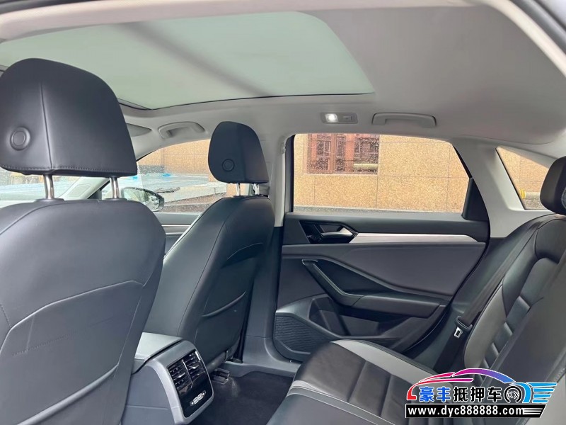 20年大众速腾轿车抵押车出售