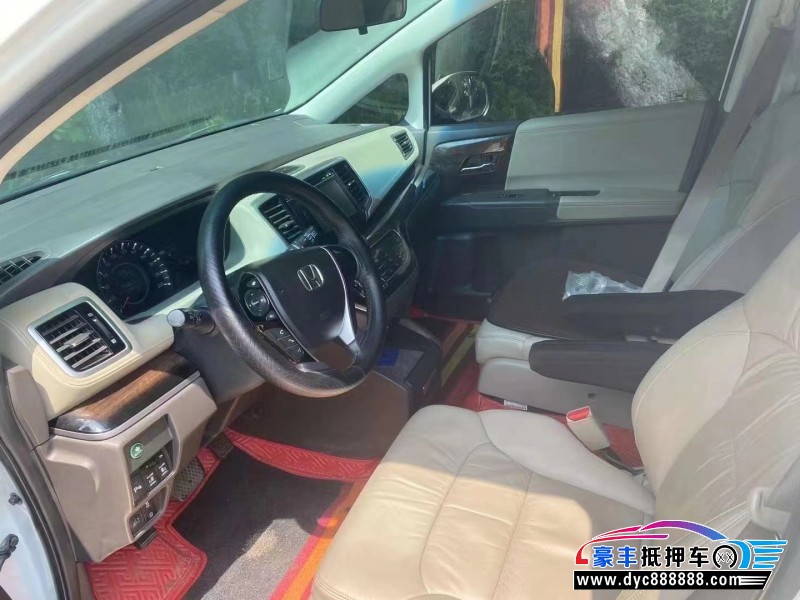 15年本田奥德赛轿车抵押车出售