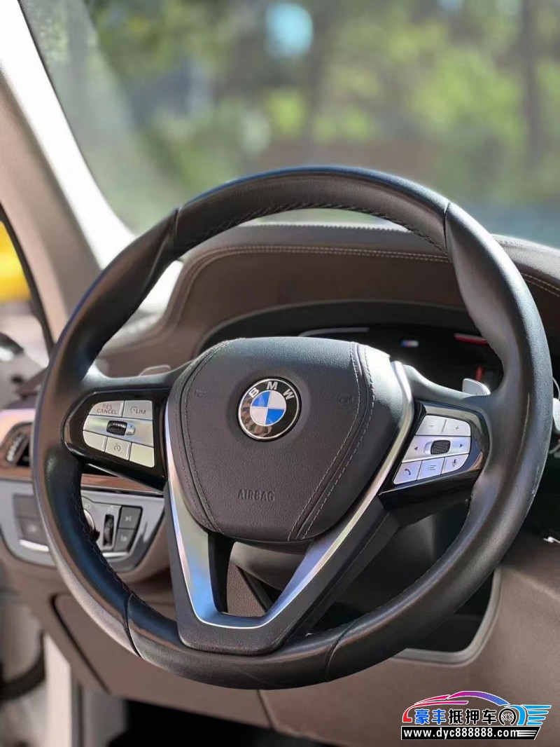 20年宝马5系轿车抵押车出售