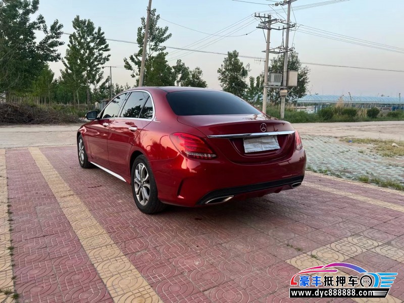 17年奔驰C轿车抵押车出售