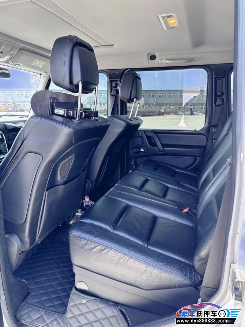 15年奔驰G级轿车抵押车出售