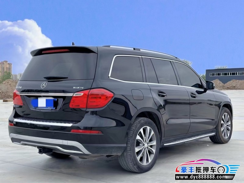 13年奔驰GL级轿车抵押车出售