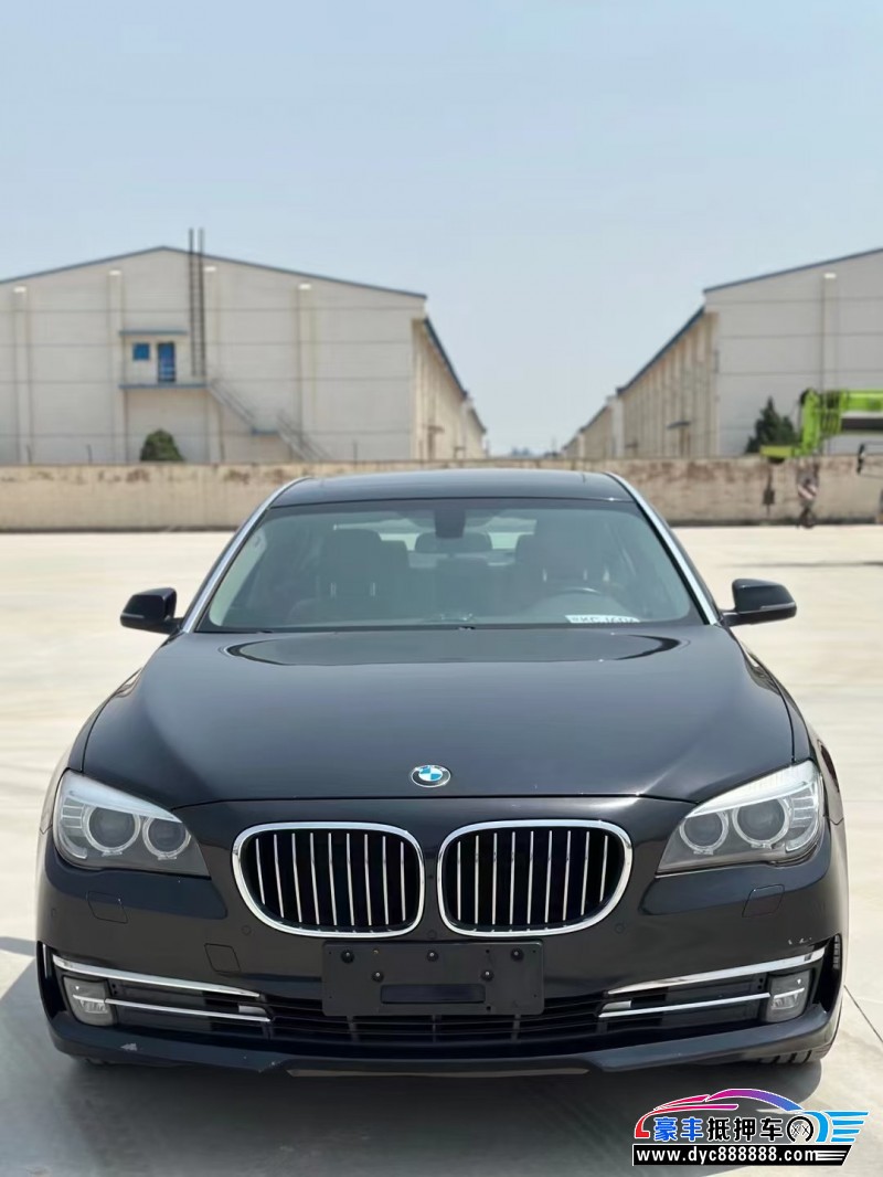 13年宝马7系轿车抵押车出售