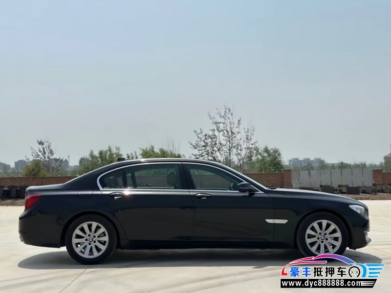 13年宝马7系轿车抵押车出售