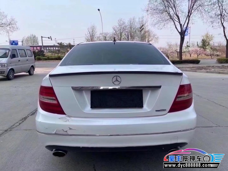 12年奔驰C轿车抵押车出售