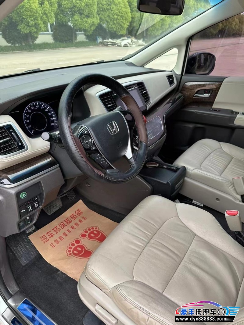 17年本田奥德赛MPV抵押车出售