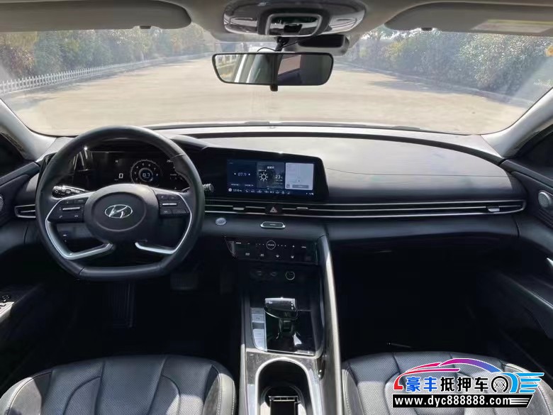 21年现代伊兰特轿车抵押车出售