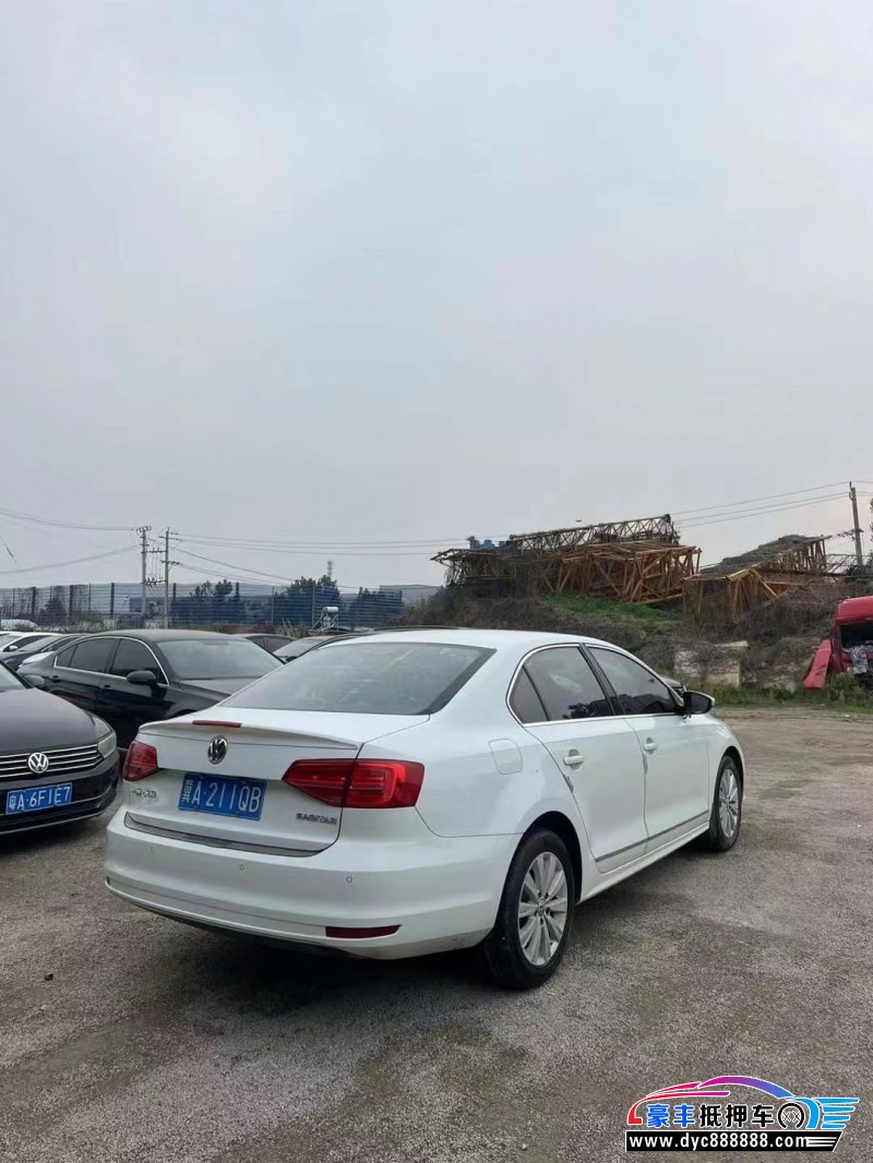 16年大众速腾轿车抵押车出售