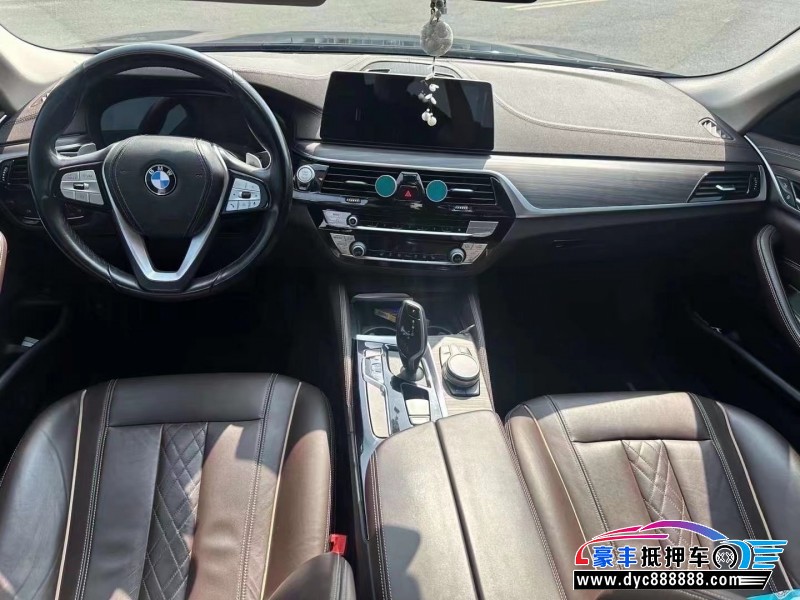 20年宝马5系轿车抵押车出售