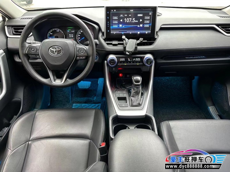 20年丰田威兰达轿车抵押车出售