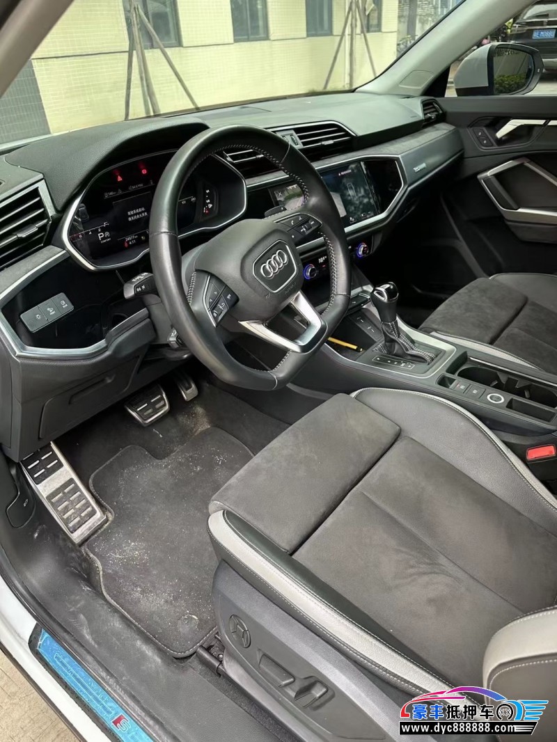 21年奥迪Q3轿车抵押车出售