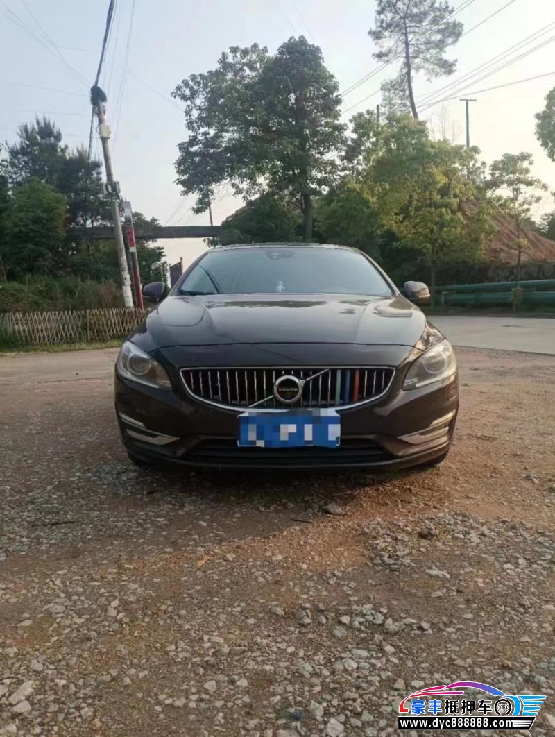18年沃尔沃S60轿车抵押车出售