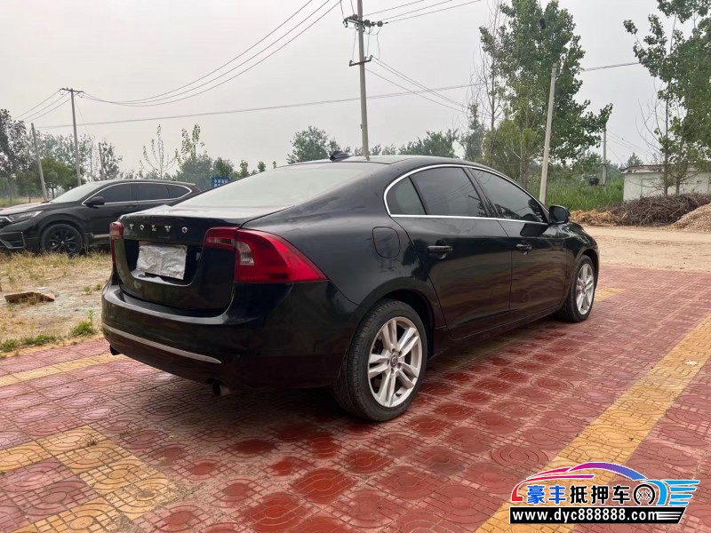 14年沃尔沃S60轿车抵押车出售