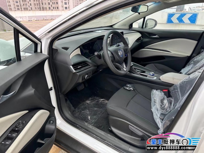 23年别克微蓝轿车抵押车出售