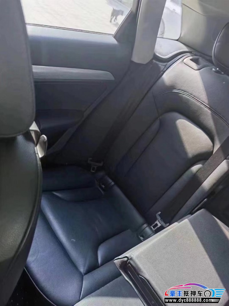 16年奥迪Q3轿车抵押车出售