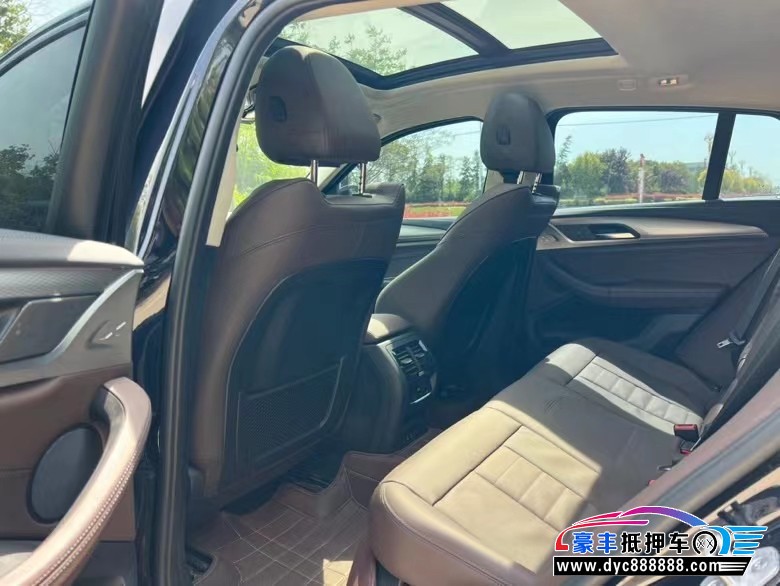 21年宝马X4轿车抵押车出售