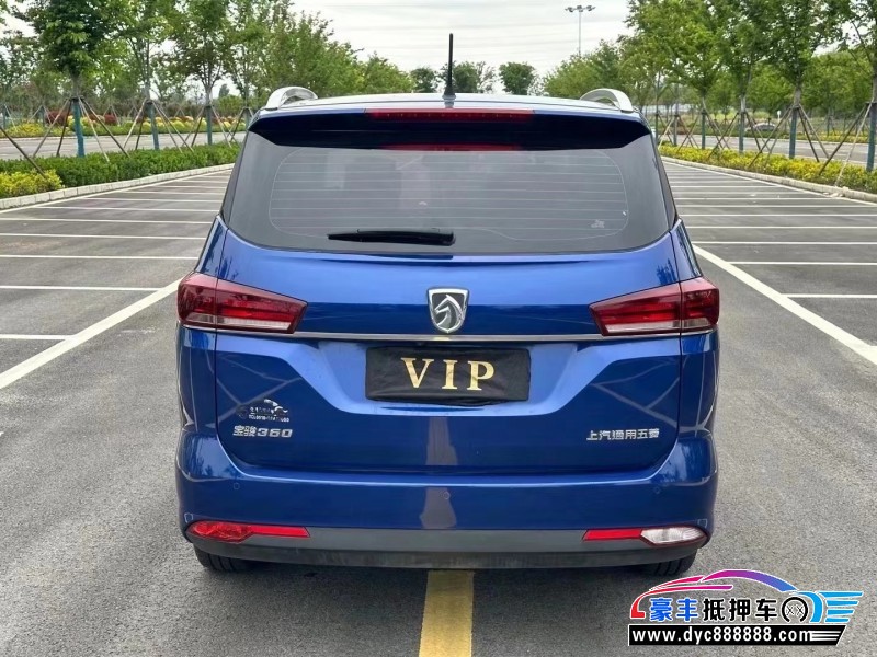 18年宝骏宝骏360轿车抵押车出售