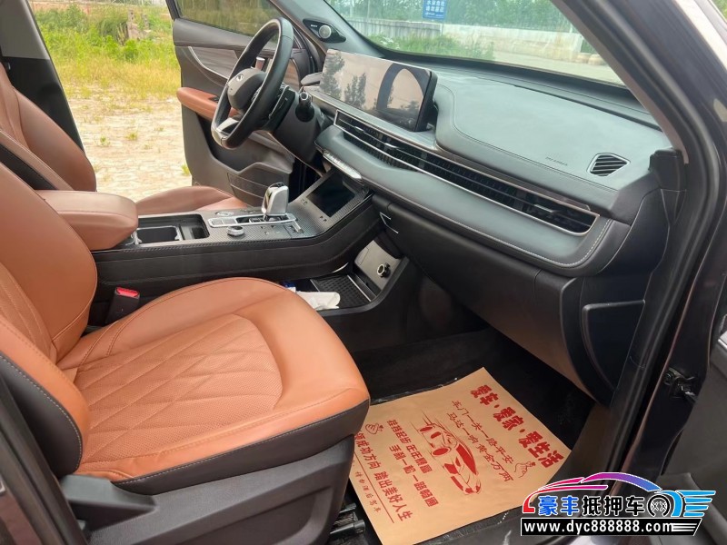 21年奇瑞瑞虎8轿车抵押车出售