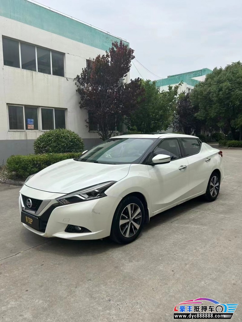 17年日产蓝鸟轿车抵押车出售