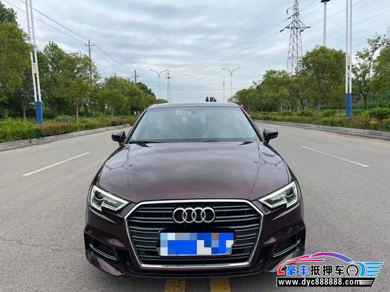 18年奥迪A3轿车抵押车出售