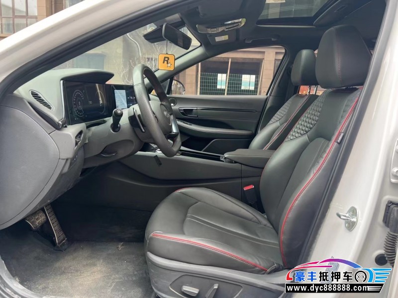 20年现代索纳塔轿车抵押车出售