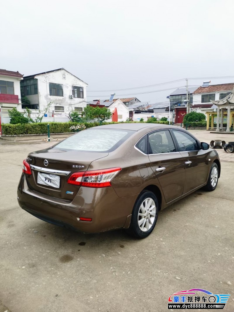 14年日产轩逸轿车抵押车出售