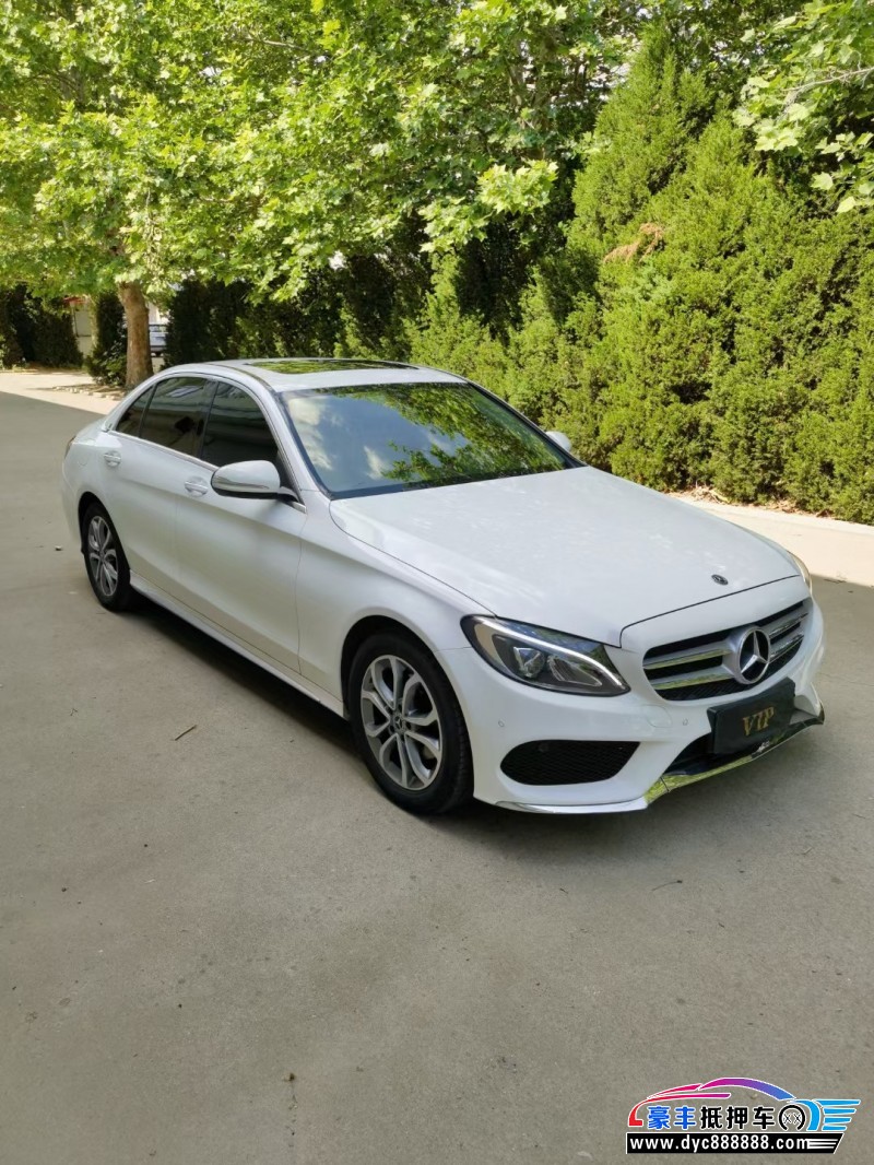 17年奔驰C级轿车抵押车出售