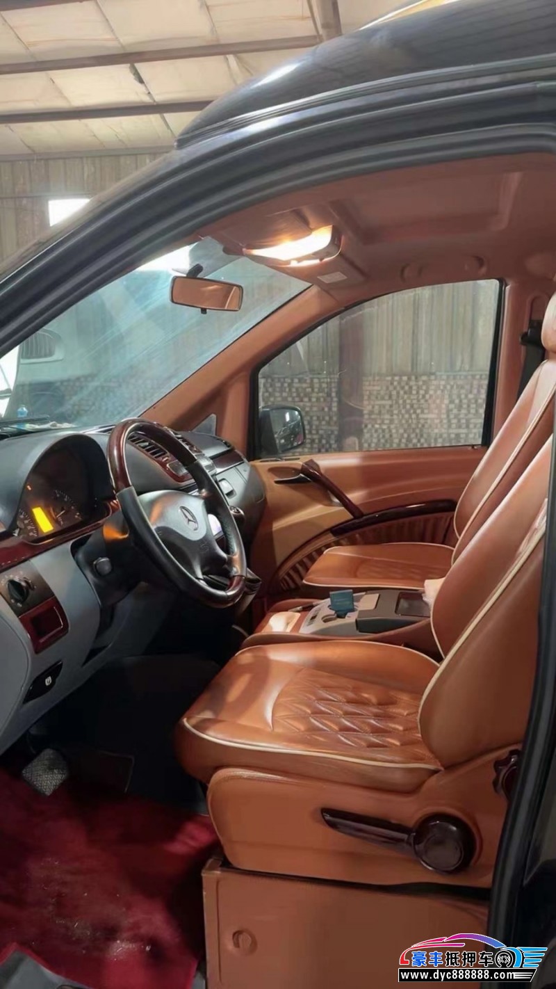 14年奔驰威霆MPV抵押车出售