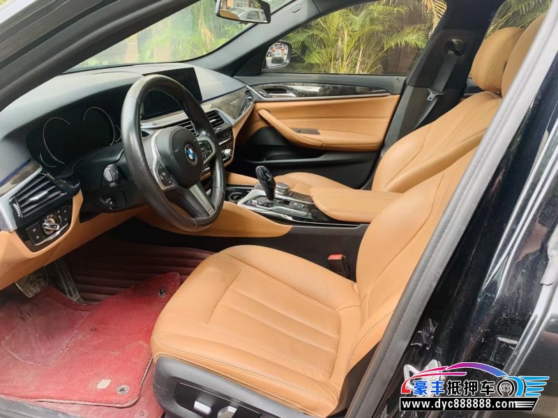 17年宝马7系轿车抵押车出售