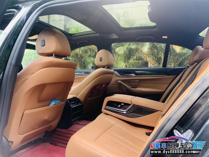 17年宝马7系轿车抵押车出售