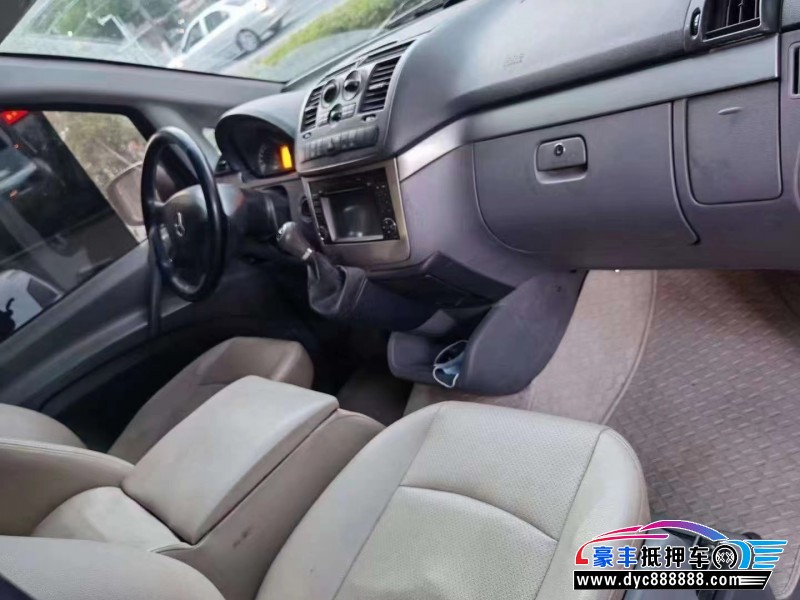 12年奔驰威霆MPV抵押车出售