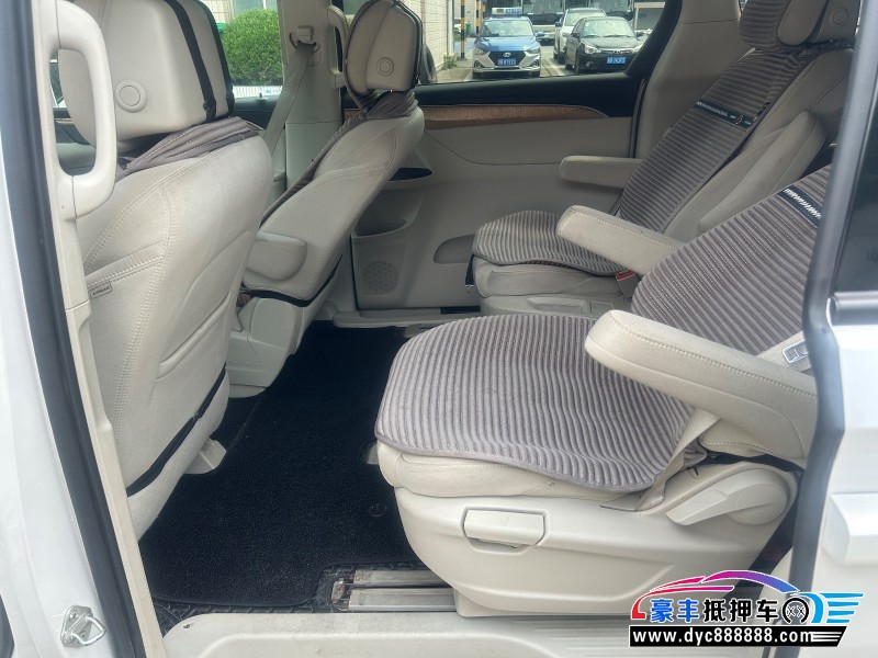 20年别克GL8轿车抵押车出售