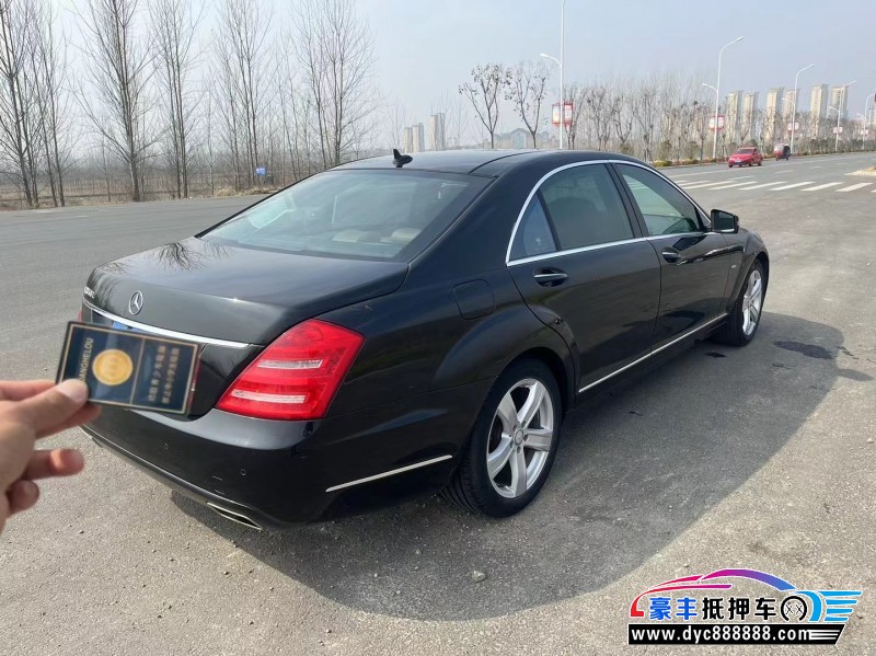 12年奔驰S轿车抵押车出售