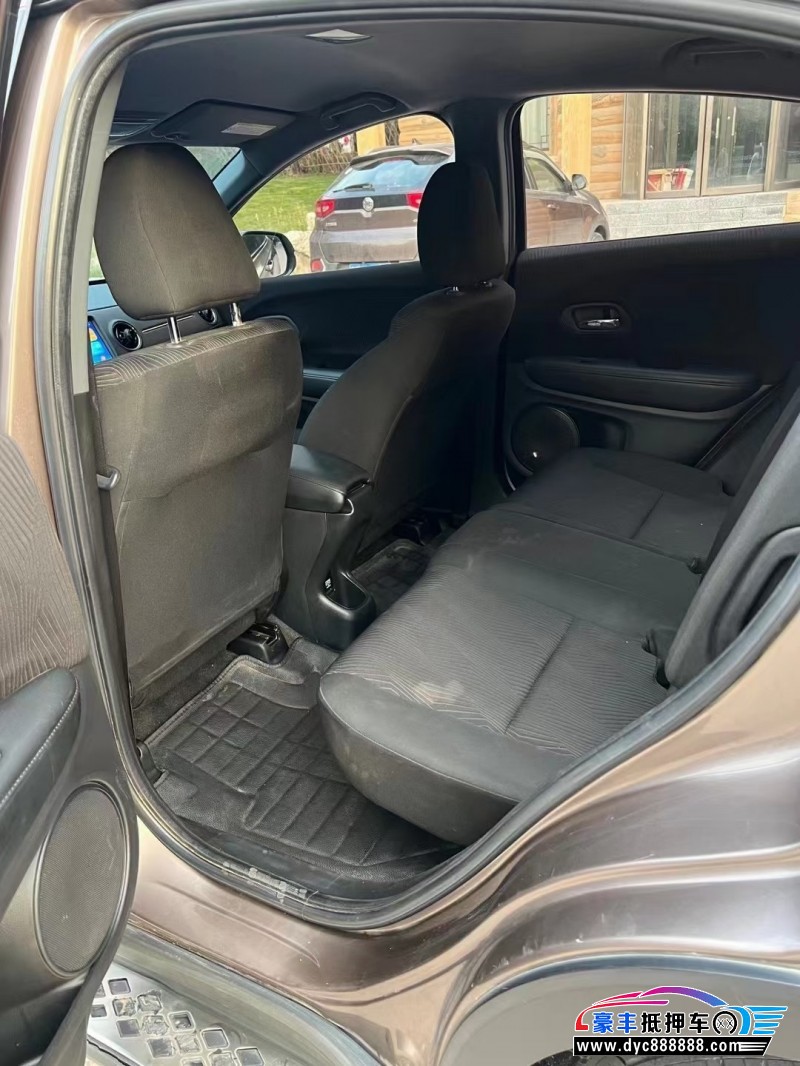 16年本田XRV轿车抵押车出售