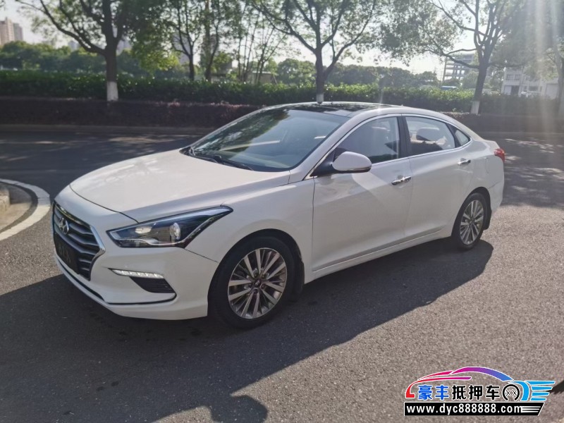 17年现代名图轿车抵押车出售