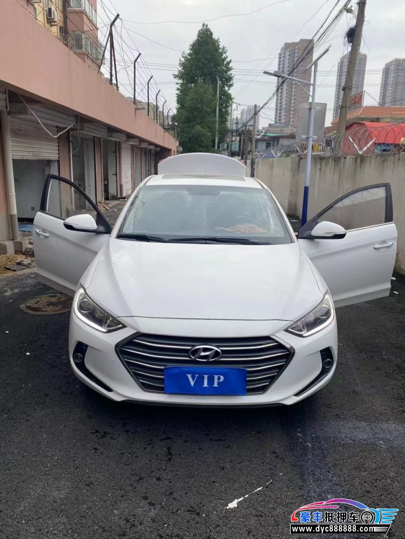 17年现代领动轿车抵押车出售