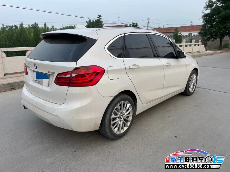 19年宝马2系轿车抵押车出售