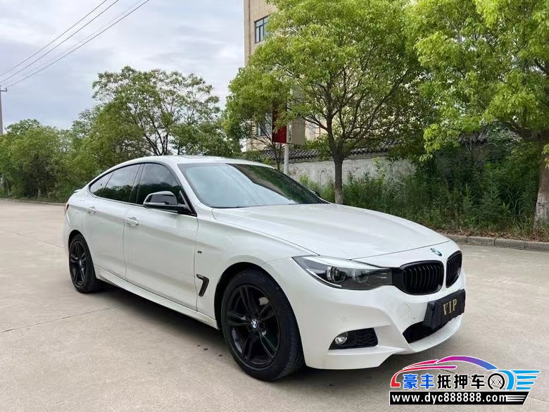 20年宝马3系轿车抵押车出售
