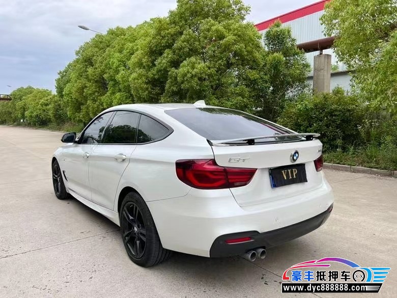 20年宝马3系轿车抵押车出售