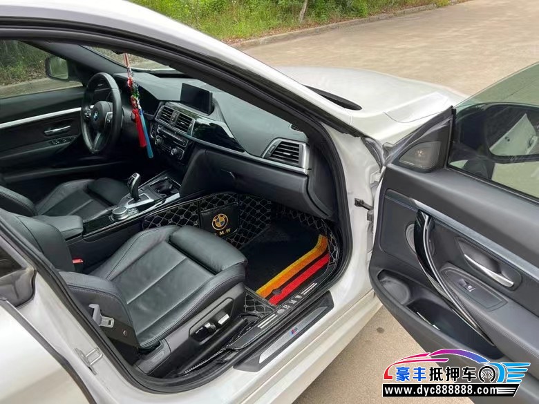 20年宝马3系轿车抵押车出售