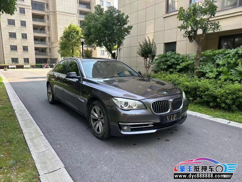 13年宝马7系轿车抵押车出售