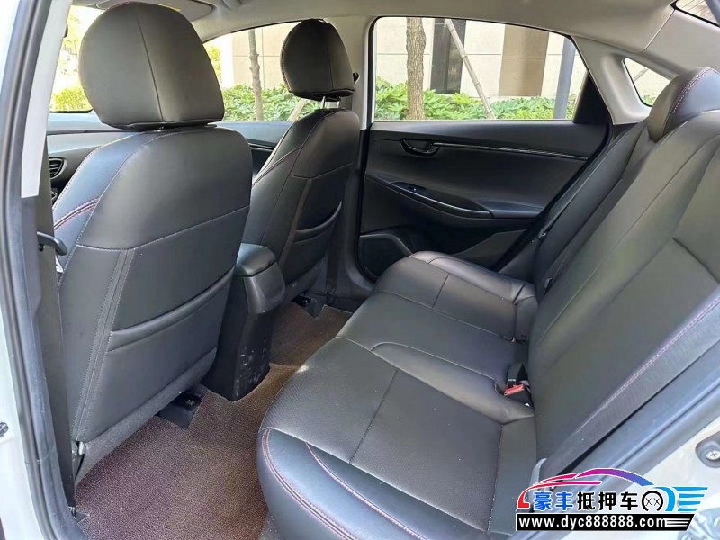 21年现代悦动轿车抵押车出售