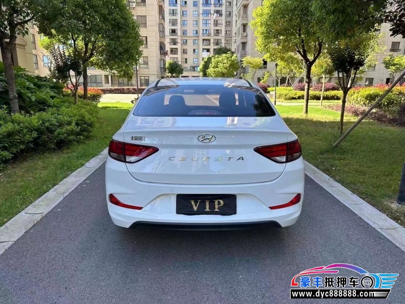 21年现代悦动轿车抵押车出售