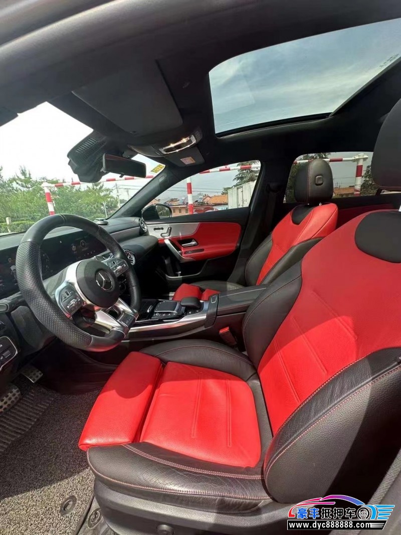 21年奔驰A级轿车抵押车出售