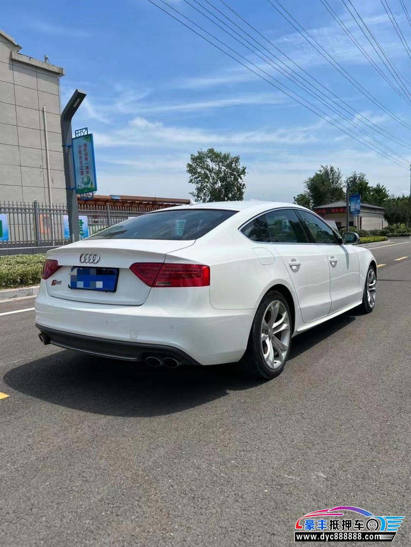 15年奥迪S5轿车抵押车出售