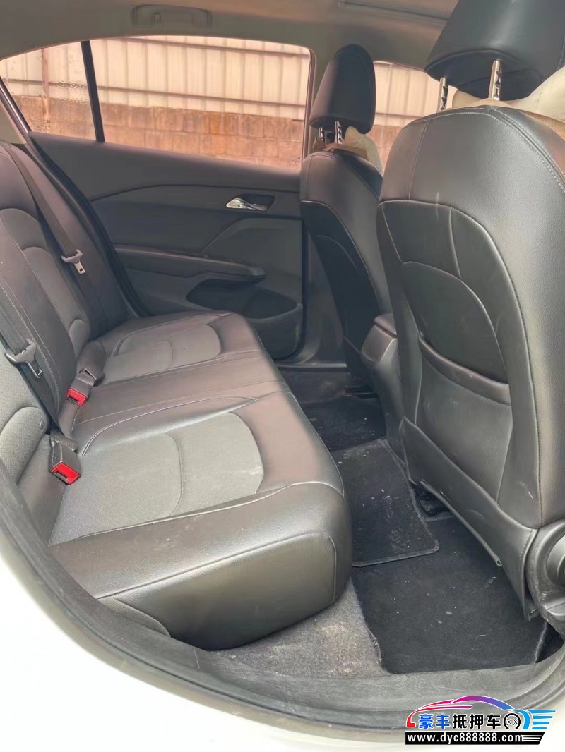 18年雪佛兰科沃兹轿车抵押车出售