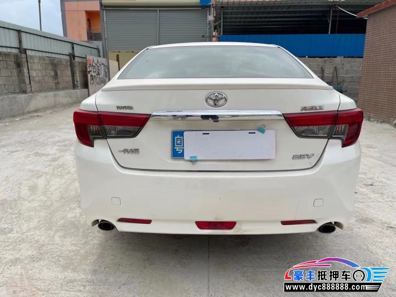 17年丰田锐志轿车抵押车出售