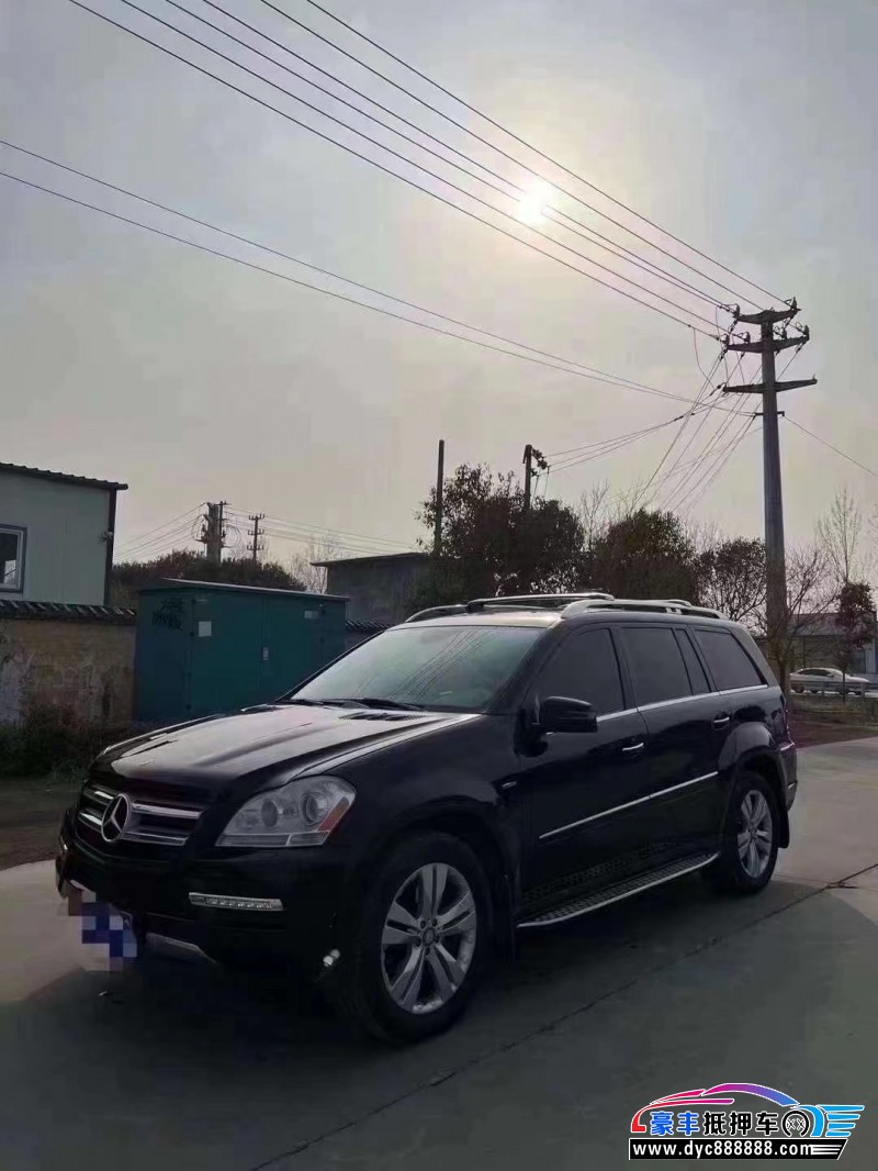 12年奔驰GL级轿车抵押车出售