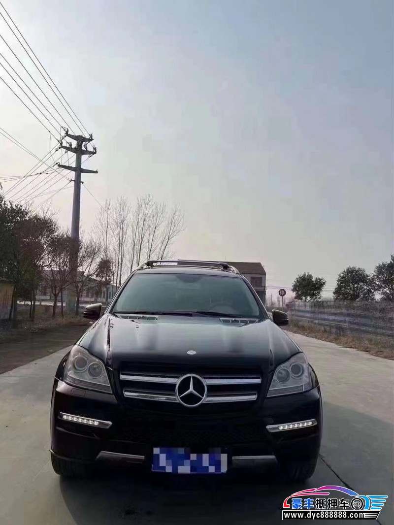 12年奔驰GL级轿车抵押车出售